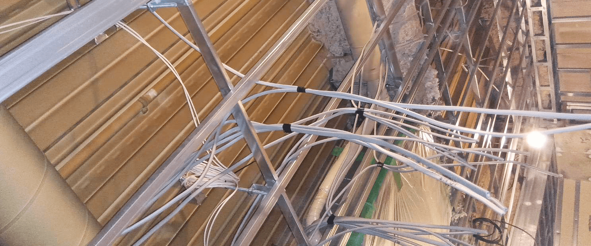 株式会社優進電気